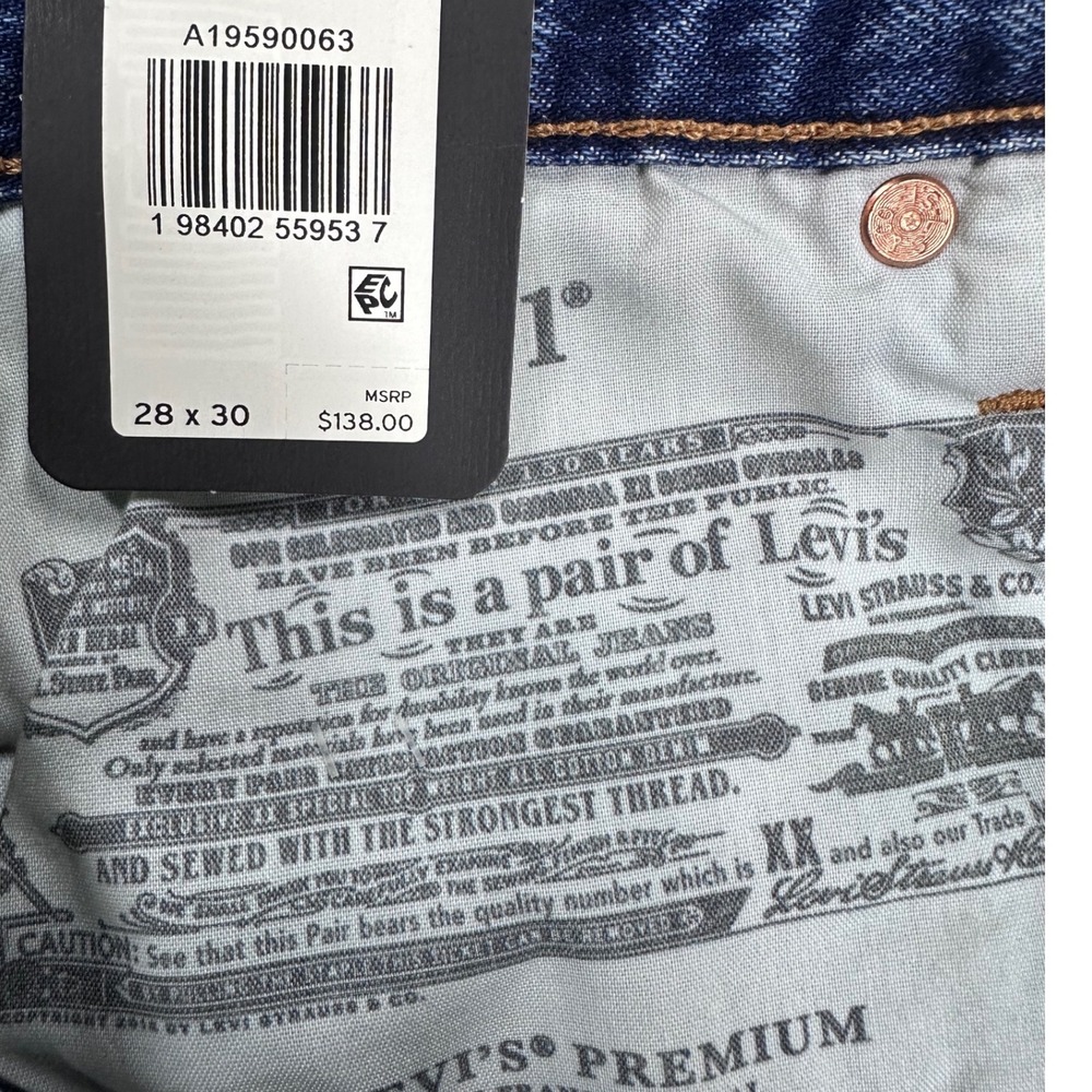 Levis 501 90s Selvedge Denim Jeans Womens 28x30 Blue Straight Leg A1959-0063 NWT - Picture 15 of 16